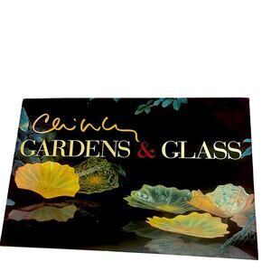 Chihuly Gardens and Glass Art Book. OS
